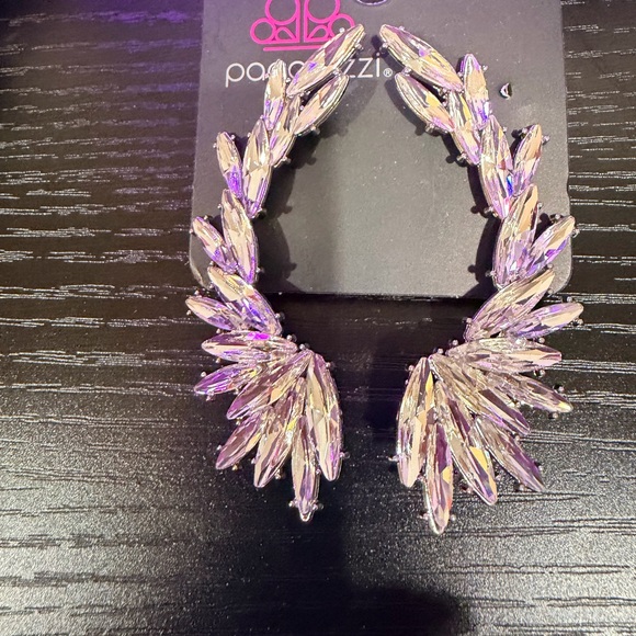 Paparazzi Dazzling Silver Filigree Earrings - Picture 2 of 12